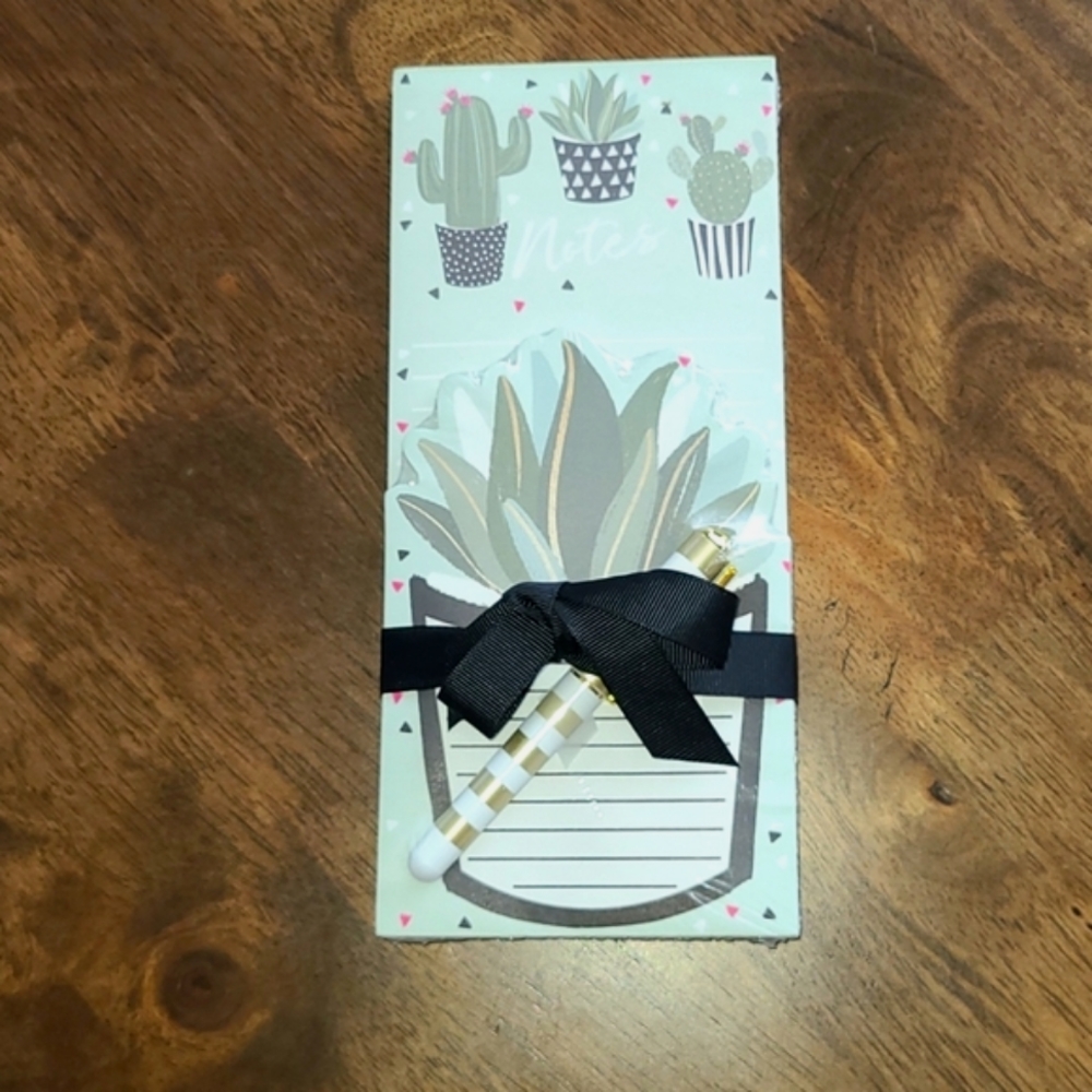 NEW Stationary Set